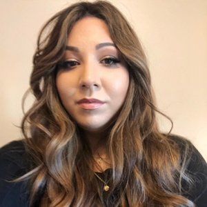 Meet your Posher, Alexandra